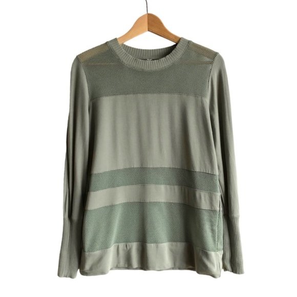 Alo Yoga Plank Long Sleeve Tee Medium Green Net Blocked - Picture 2 of 8